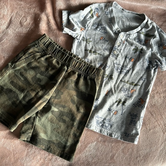 Carters Boy Set - Picture 1 of 3